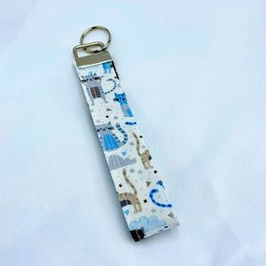 Key Fob Wristlet Keychain In White Cat Print